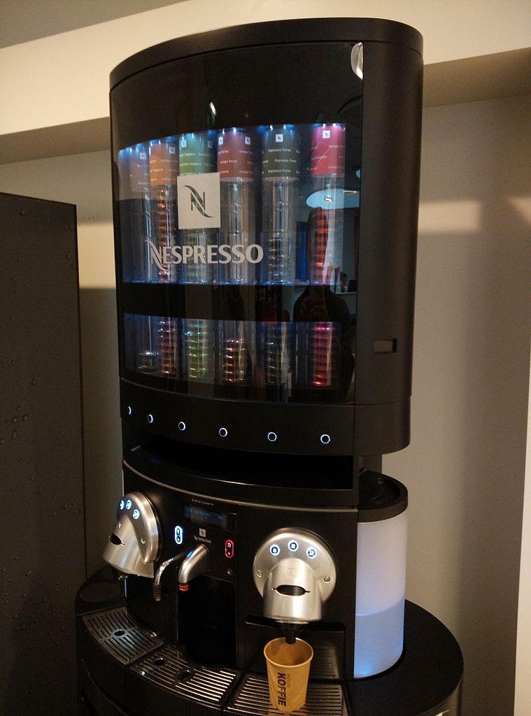 Stor nespresso maskine